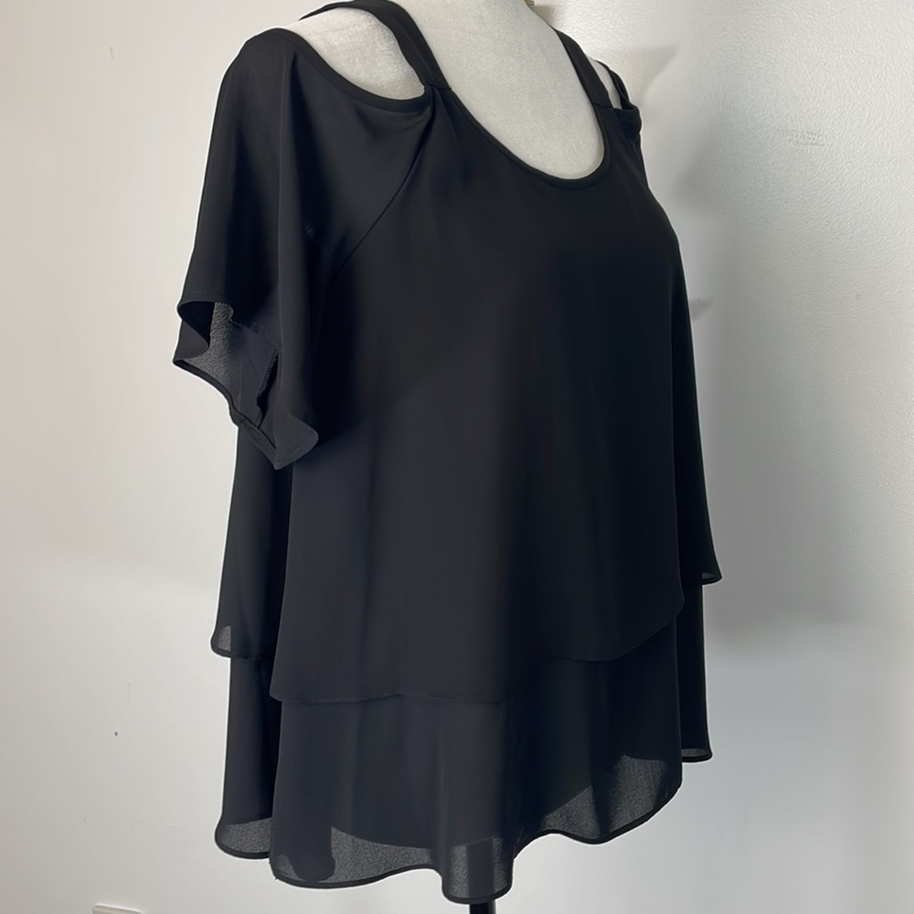 DR2 Black Cold Shoulder Ruffled Open Shoulder Top Size Small - Picture 5 of 13
